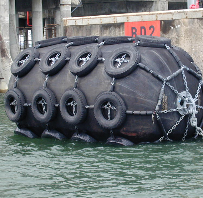DEFENSAS FLOTANTES NEUMÁTICAS